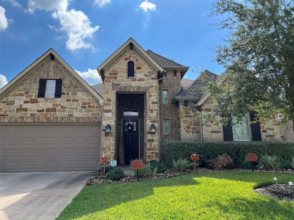20427 Montecrest Circle, Spring