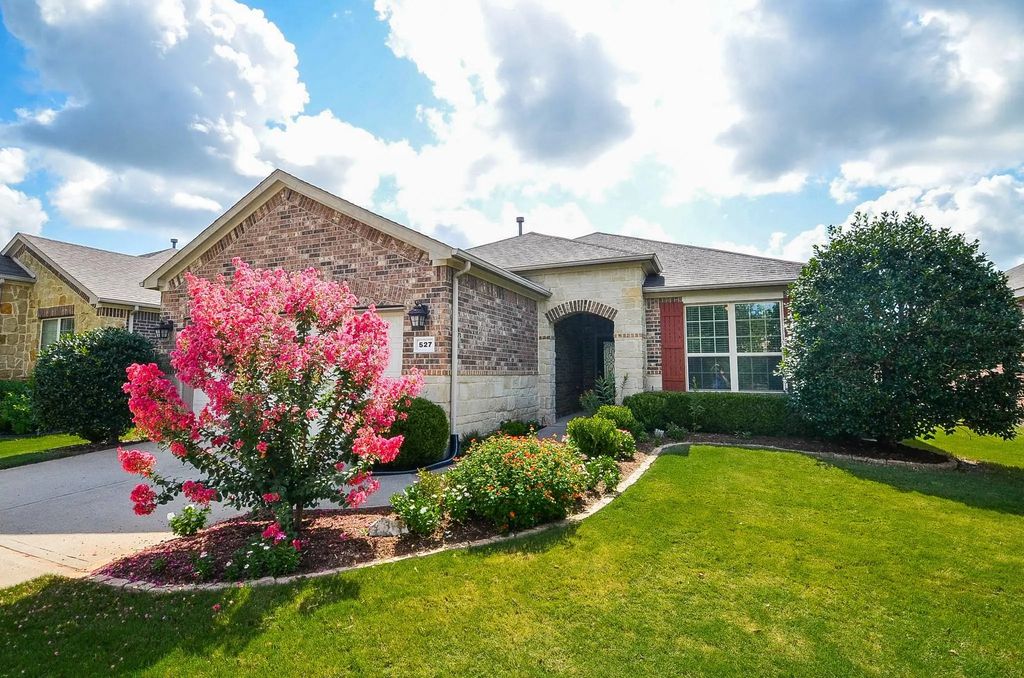 527 Monterry Oaks Drive, Richmond