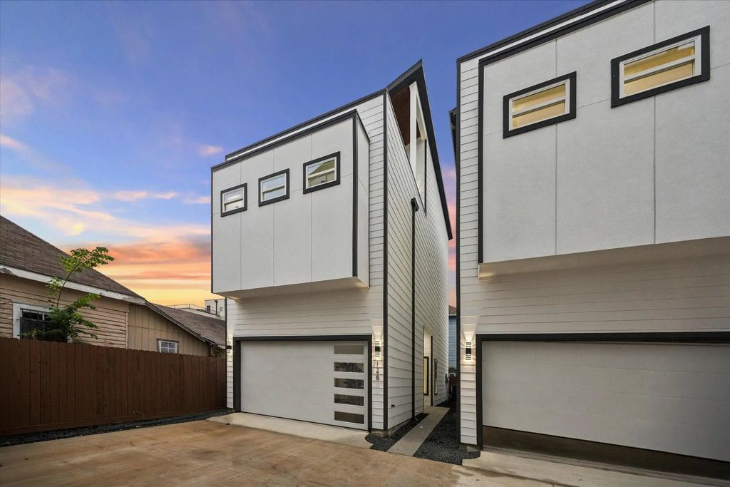 118 Velasco Street, Houston