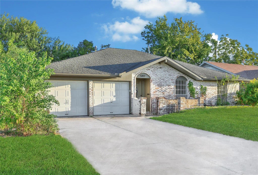 5411 Fairgreen Lane, Houston