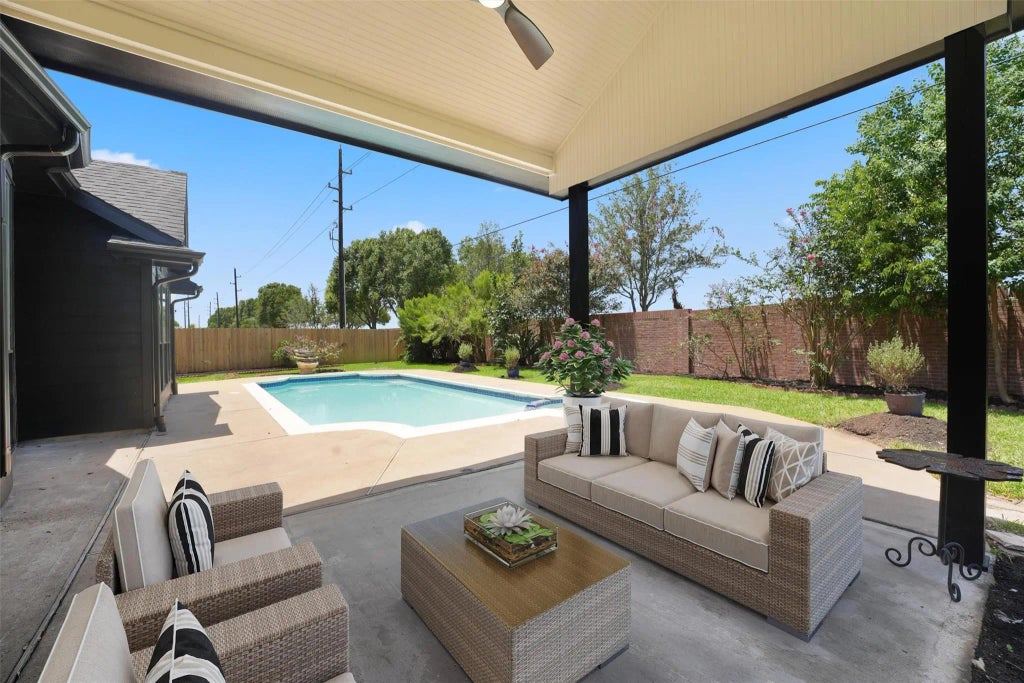 5703 Ashbury Trails Court, Sugar Land