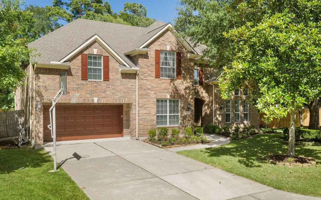 59 E Green Pastures Circle, The Woodlands