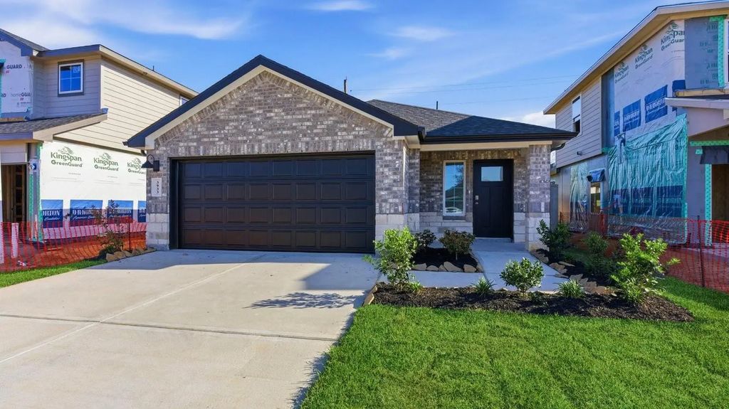 4113 Bronco Station Lane, League City