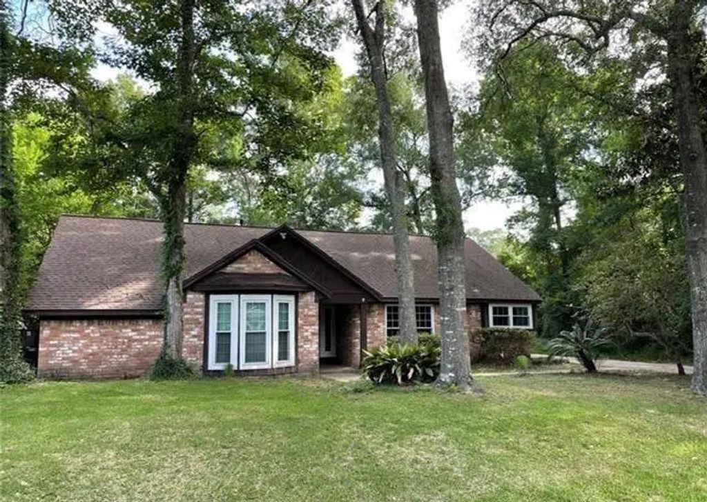 727 Angelina Drive, Conroe
