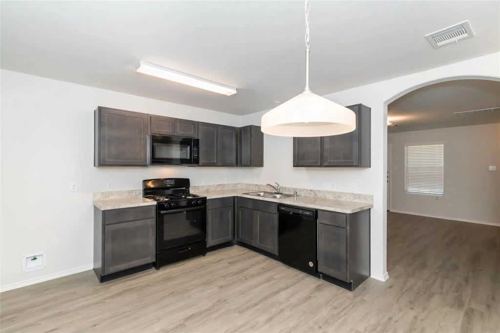 25393 Claremont Hills Lane, Porter