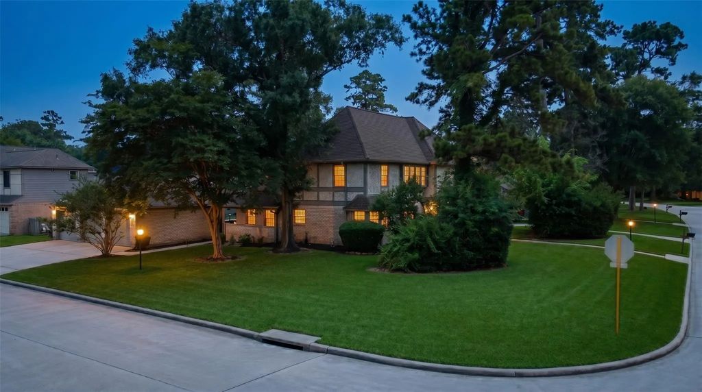 16214 Sir William Drive, Spring