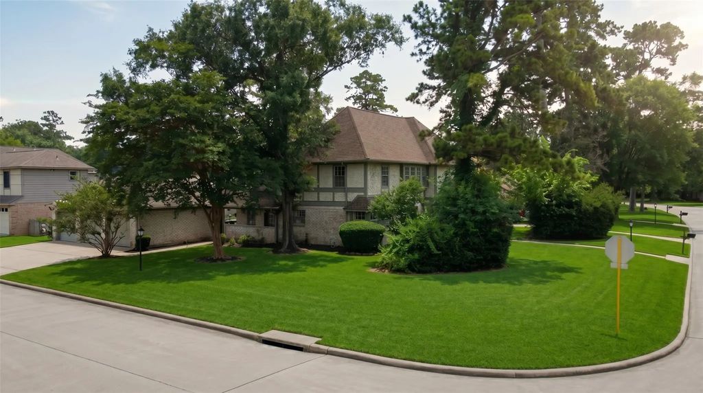 16214 Sir William Drive, Spring