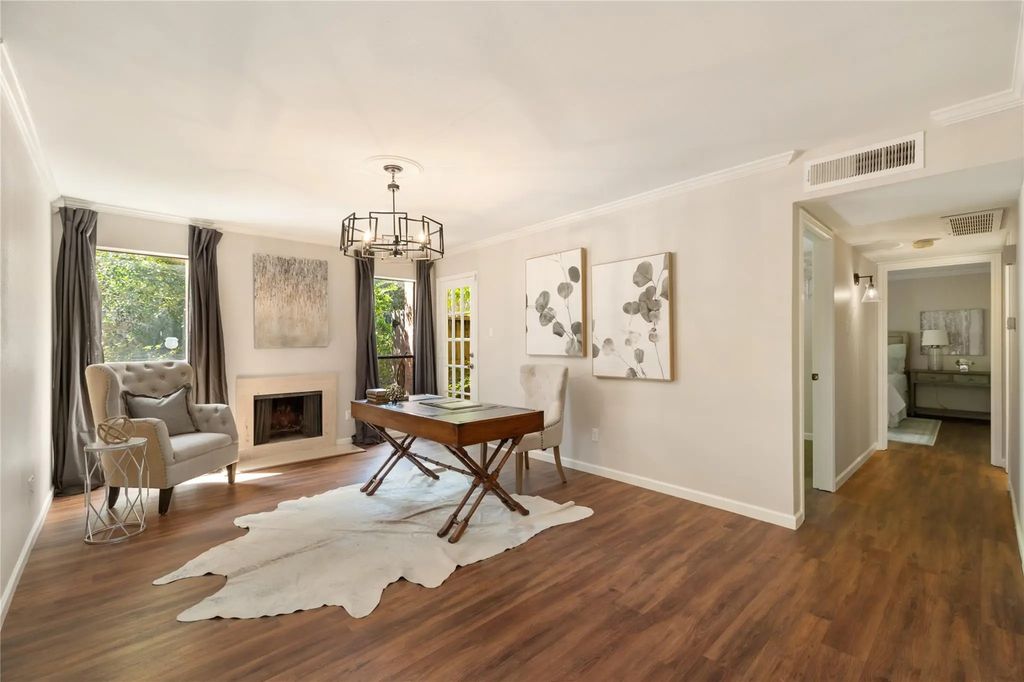 1601 S Shepherd Drive 123, Houston