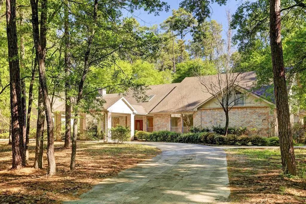 10210 Winding Wood Lane, Tomball