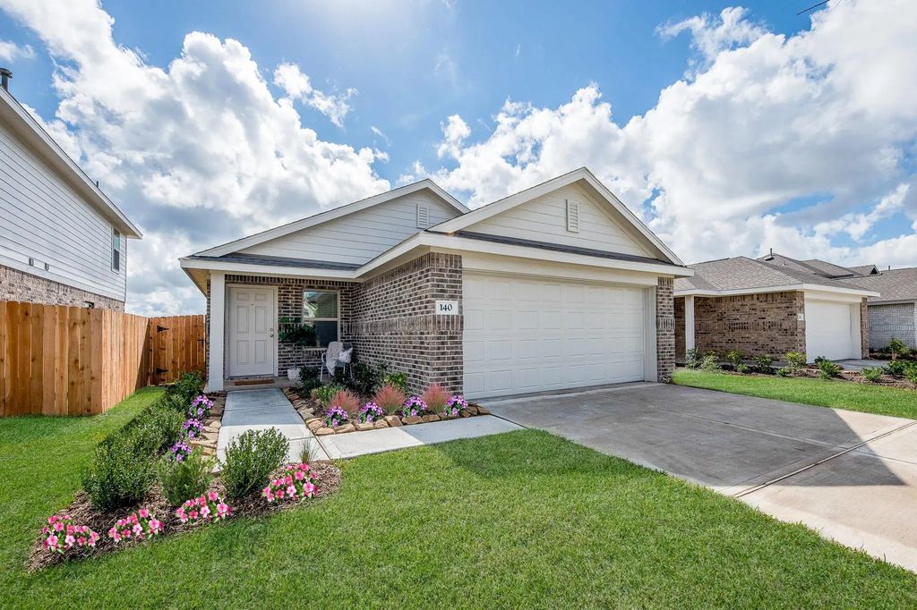 140 Austin Street, Angleton