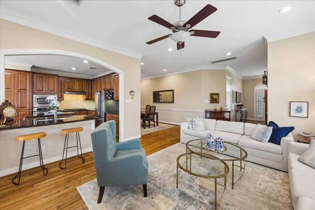 5774 Doliver Drive, Houston