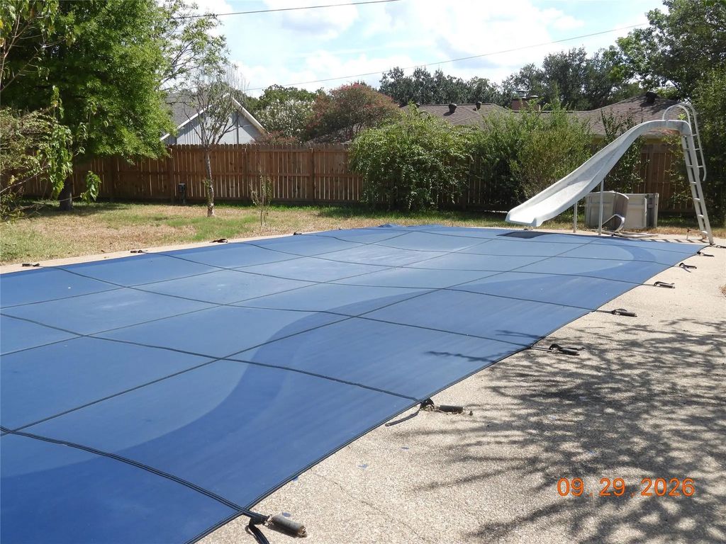 1021 Rose Circle, College Station