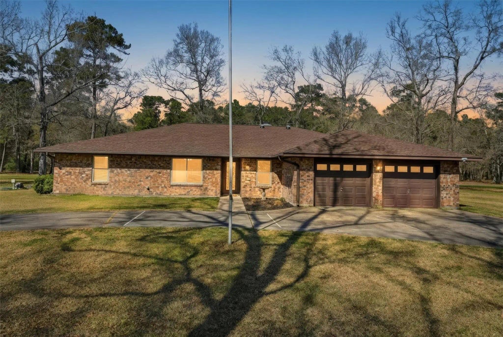 168 County Road 648, Dayton