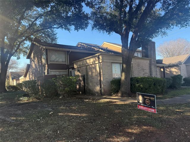 8498 Dairy View Lane, Houston