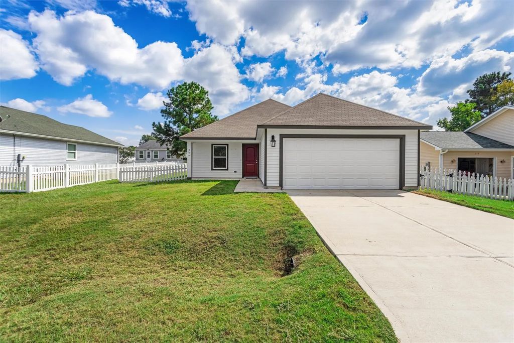 299 Red Clover, Livingston