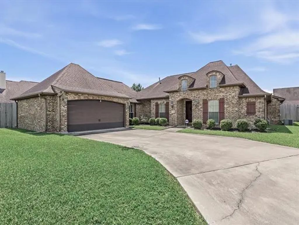 8335 Winnsboro Circle, Beaumont