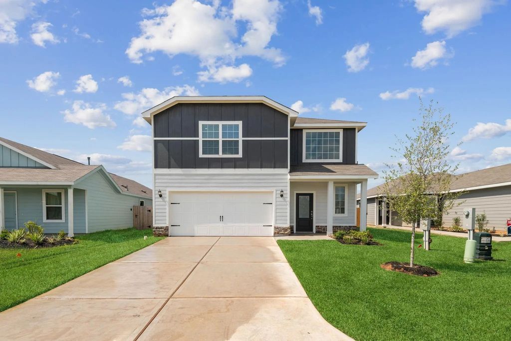 16470 Honeysuckle Hill Drive, Conroe