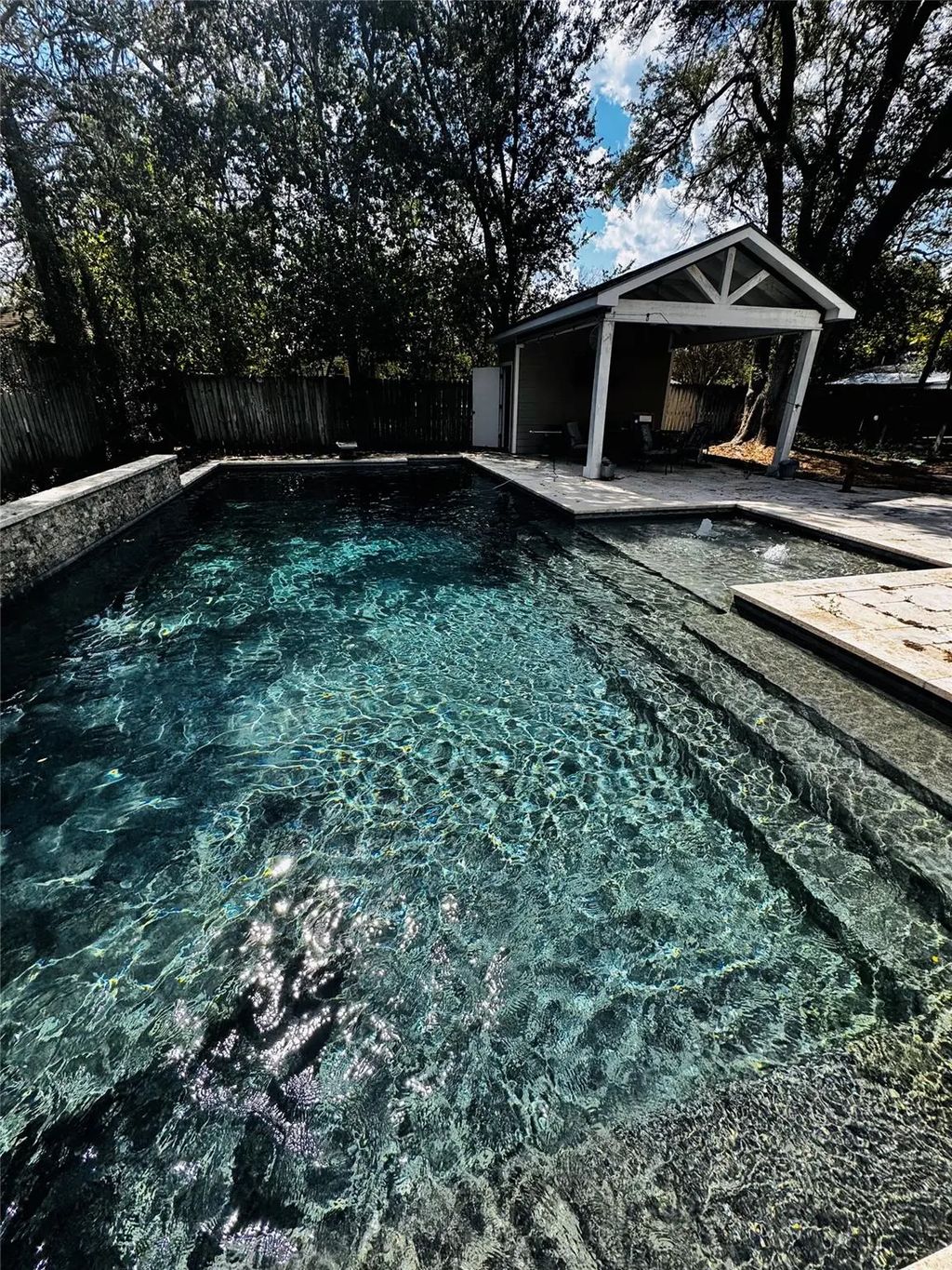 636 Franklin, La Grange