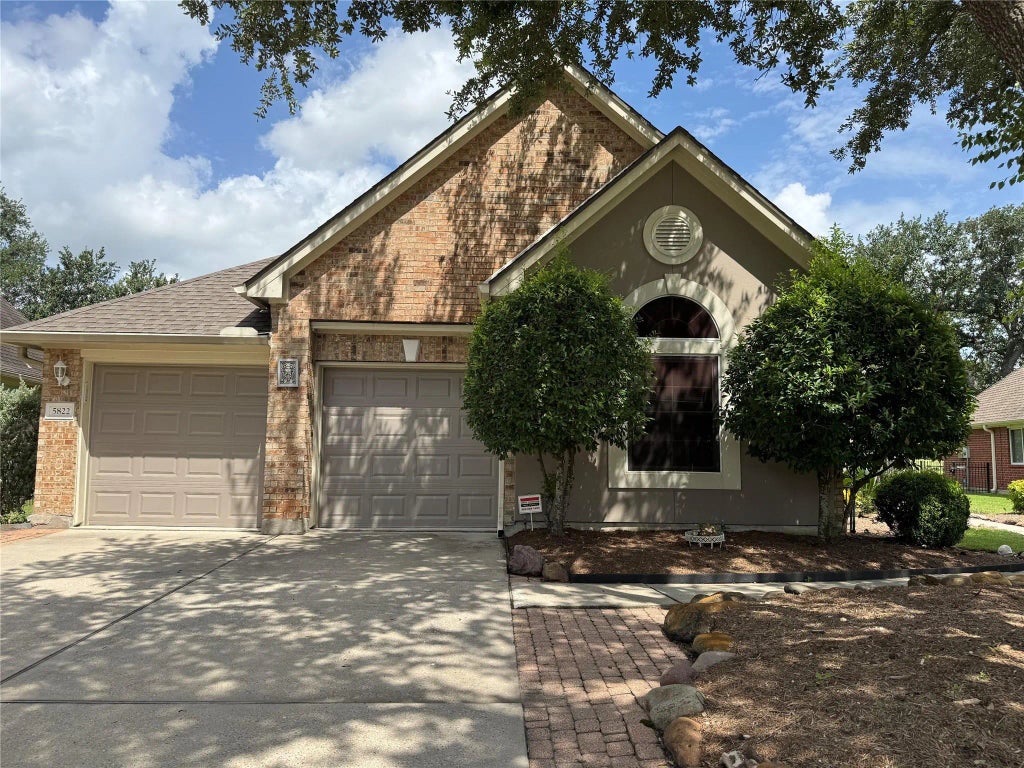 5822 Pinellas Park, Spring