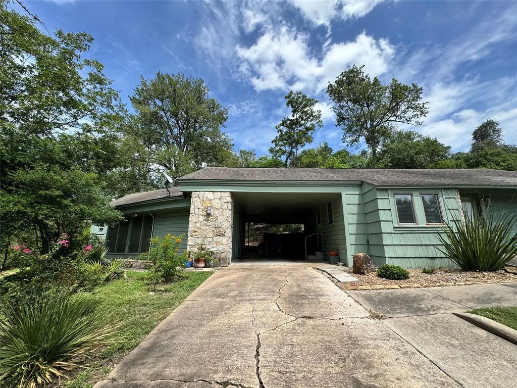 1601 Hwy 77 S, La Grange