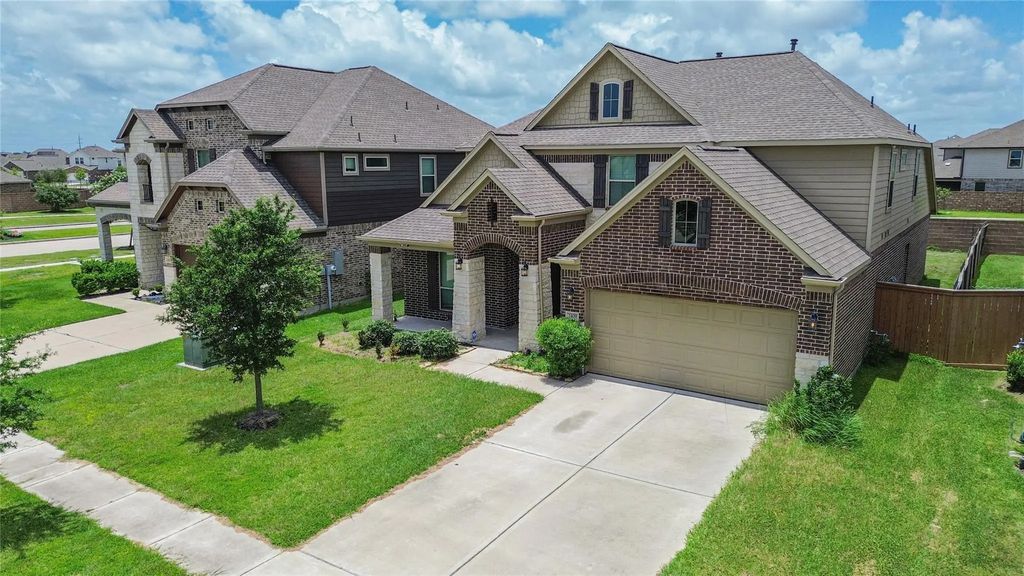 2409 Lake Mist Drive, Texas City