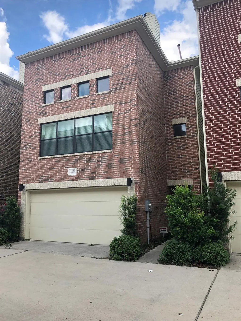 3656 Main Plaza Drive, Houston