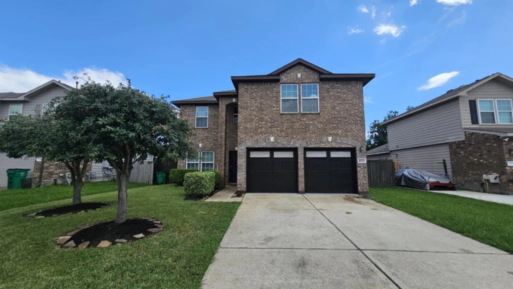 3810 Hunters Trail, Baytown
