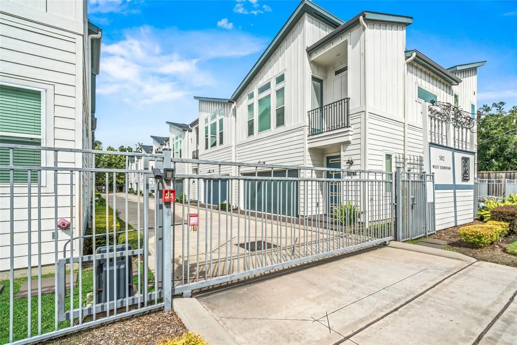 502 W Donovan Street A, Houston