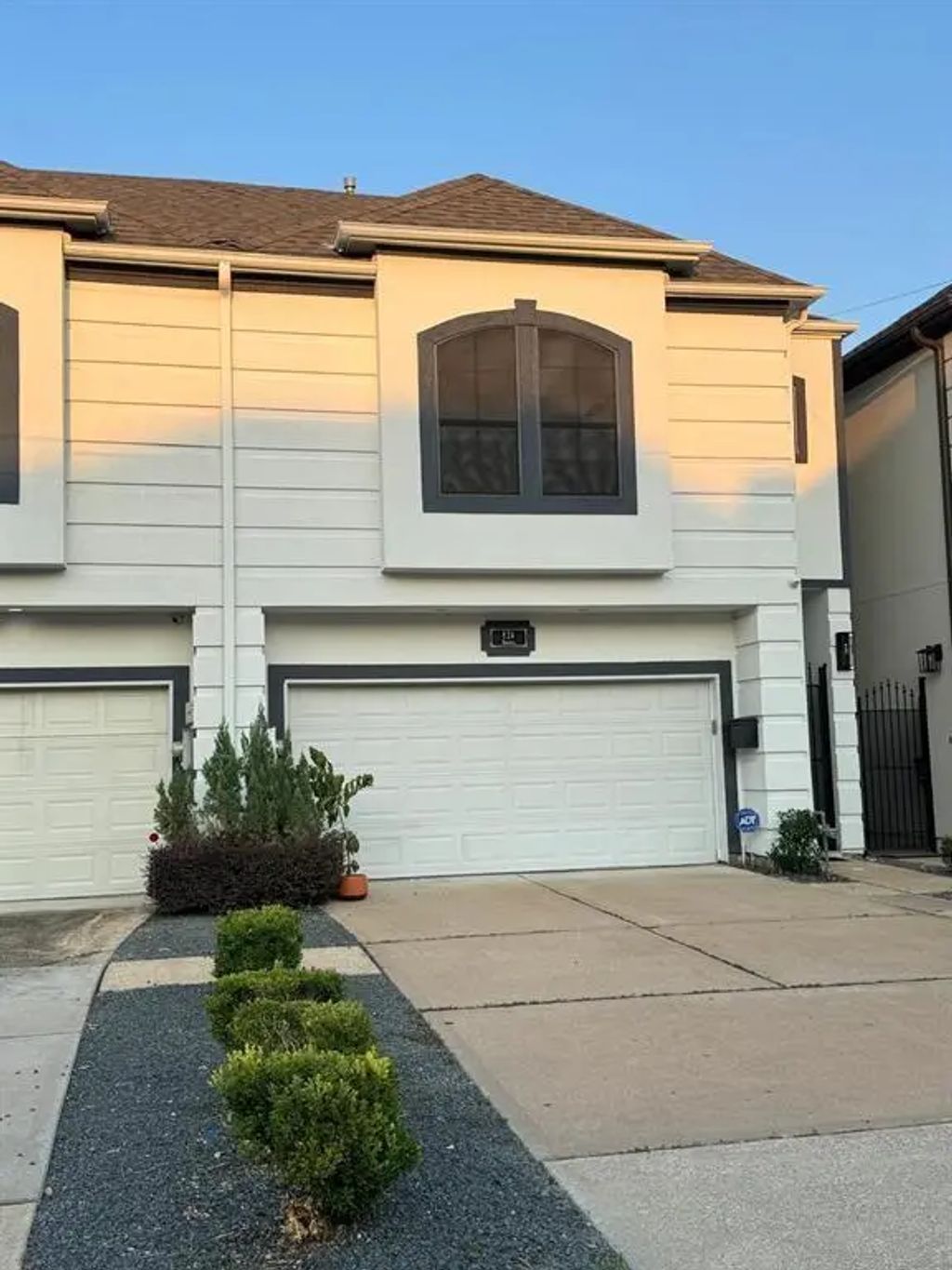 824 Birdsall Street, Houston