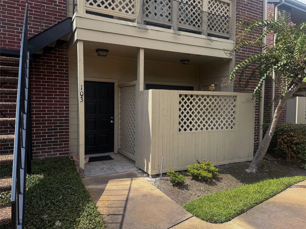 8055 Cambridge Street 103, Houston