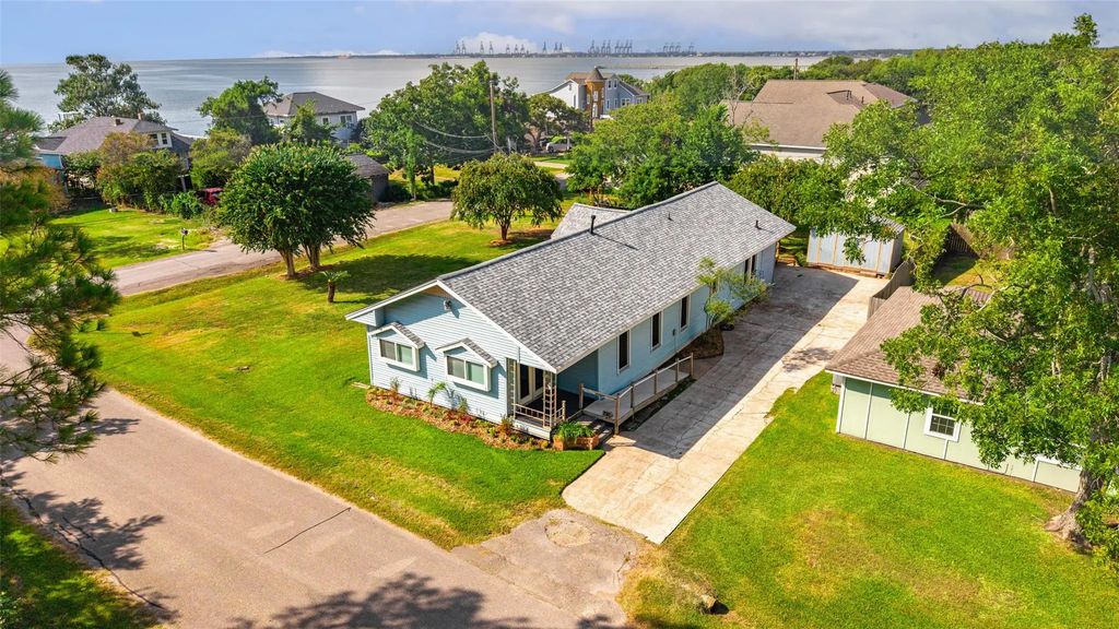 730 S Holmes Street, La Porte