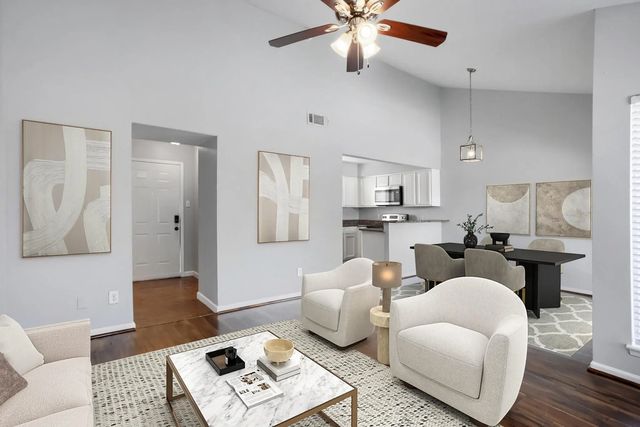 10075 Westpark Drive 17, Houston