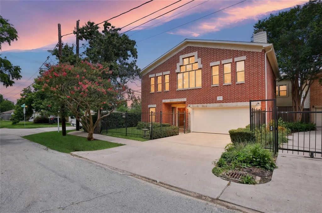 5022 Darling Street, Houston