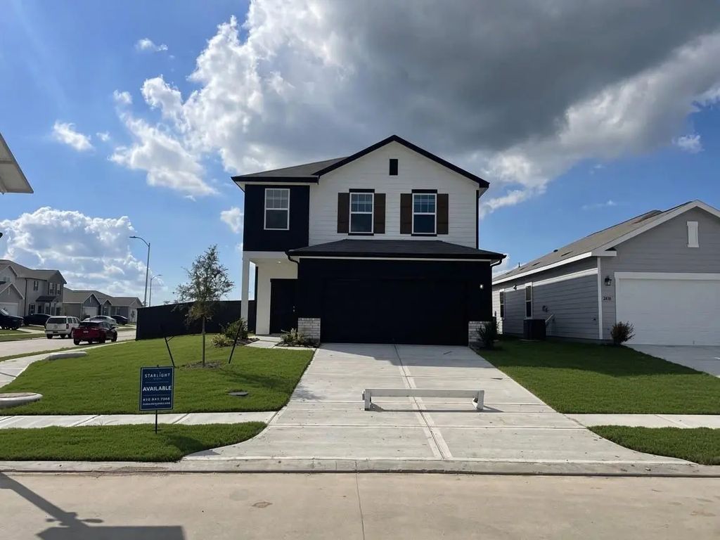 2442 Evergreen Falls Drive, Crosby