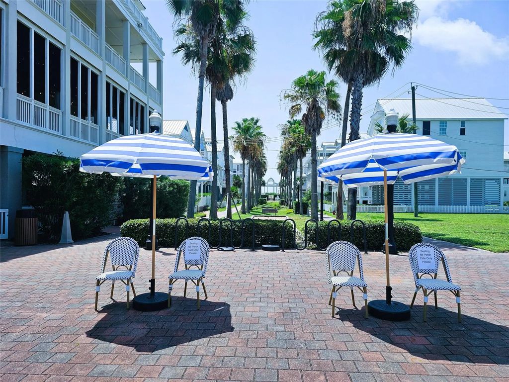722 & 726 Ramsar Road, Galveston