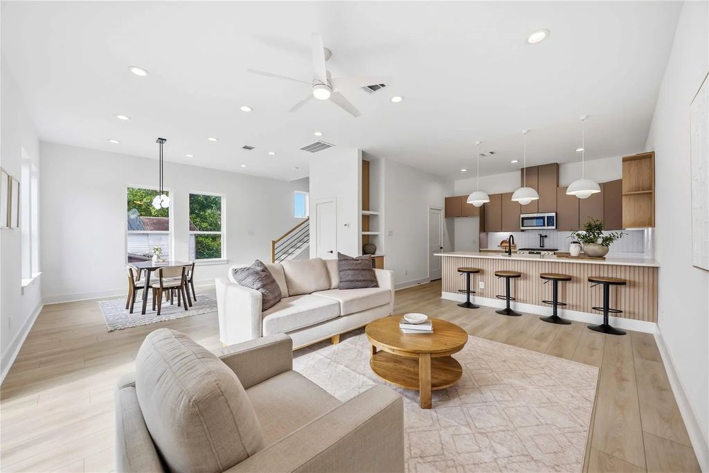 3431 Dennis Street, Houston