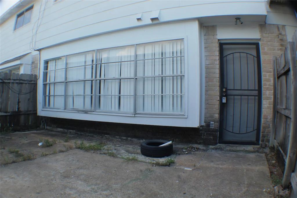 7273 Chasewood Drive, Houston