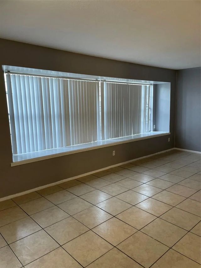 7273 Chasewood Drive, Houston