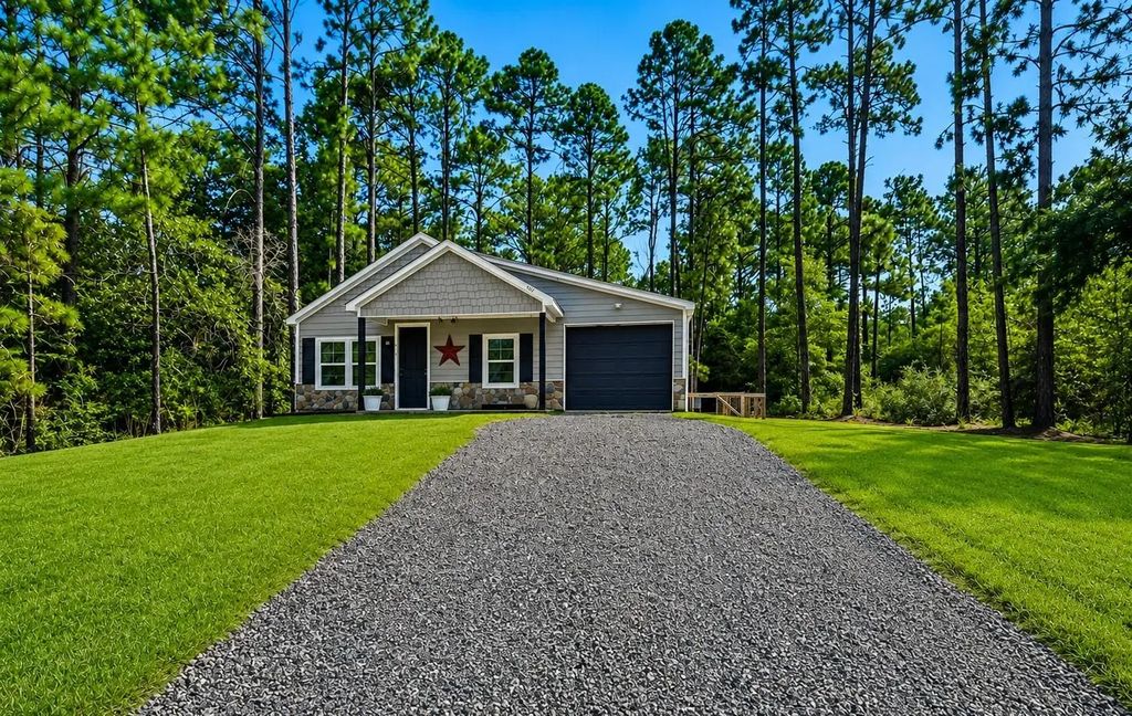 162 Tamarack Drive, Brookeland