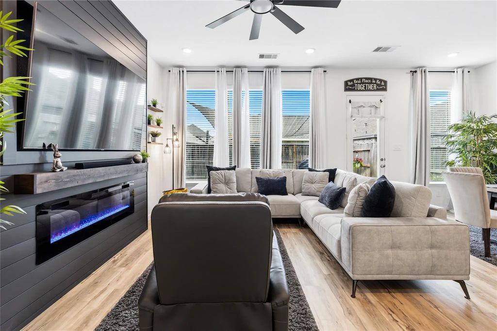 641 Royal Arch Drive, Conroe