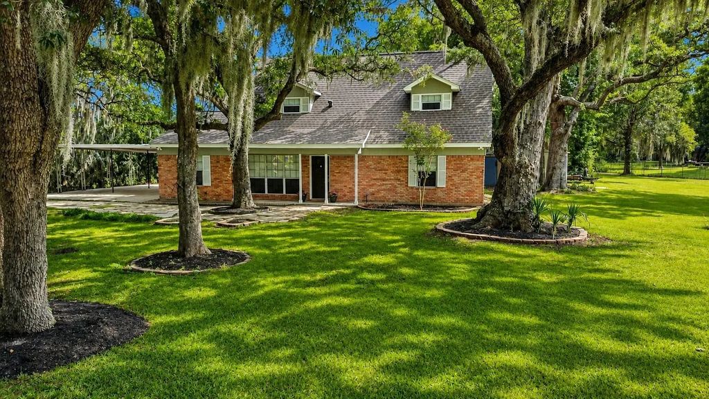 432 Robinson Road, Oyster Creek