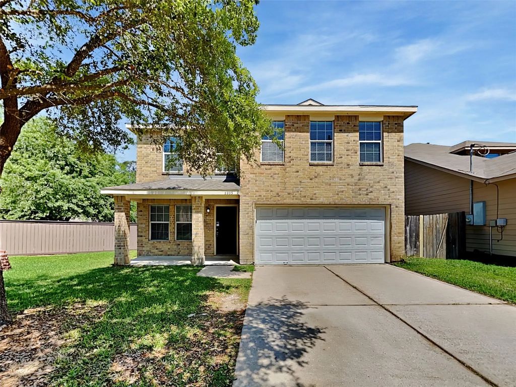 2203 Shady Birch Drive, Conroe