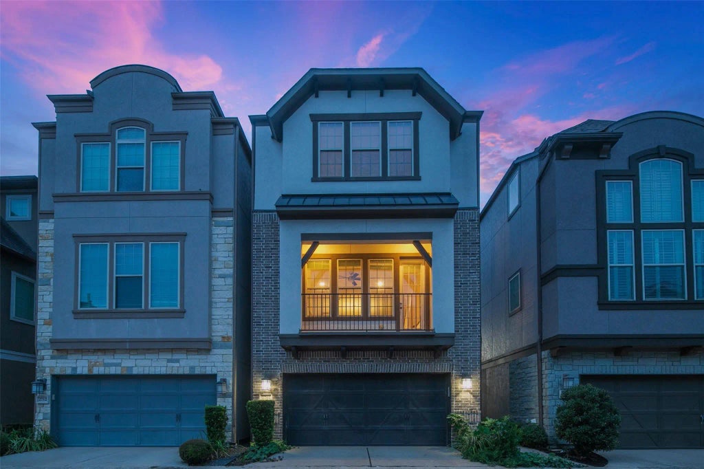 2710 Church Wood Dr, Houston