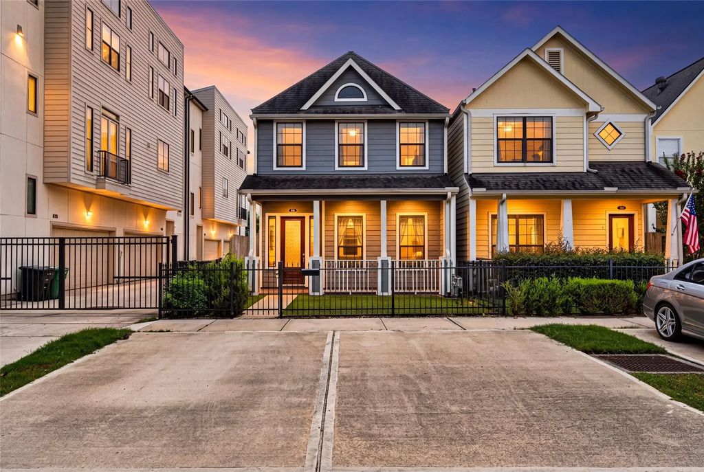 822 W 22nd Street, Houston
