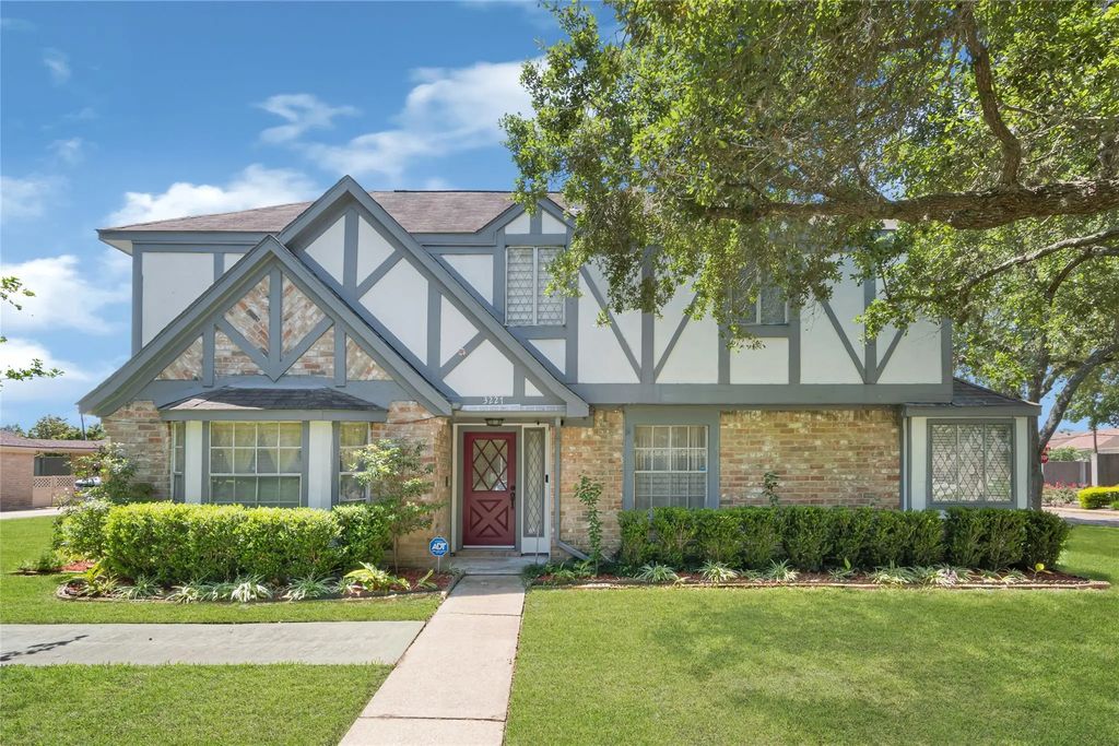 3227 Ashmont Lane, Missouri City