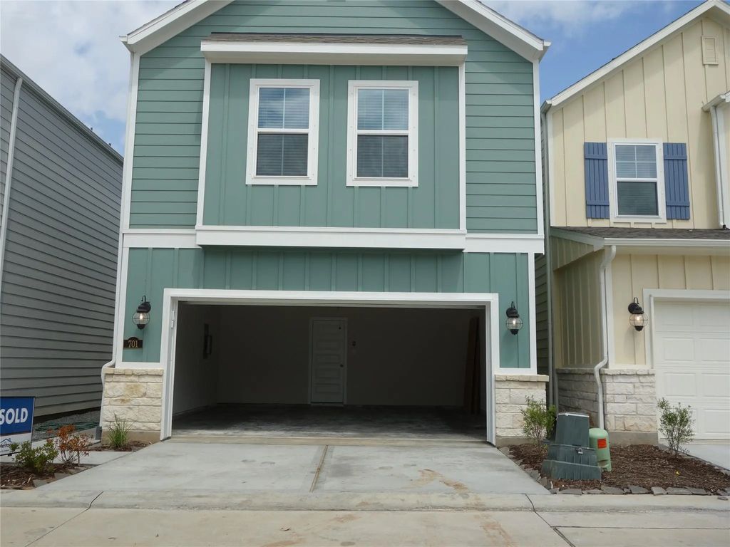 701 Sand Dollar Drive, Kemah