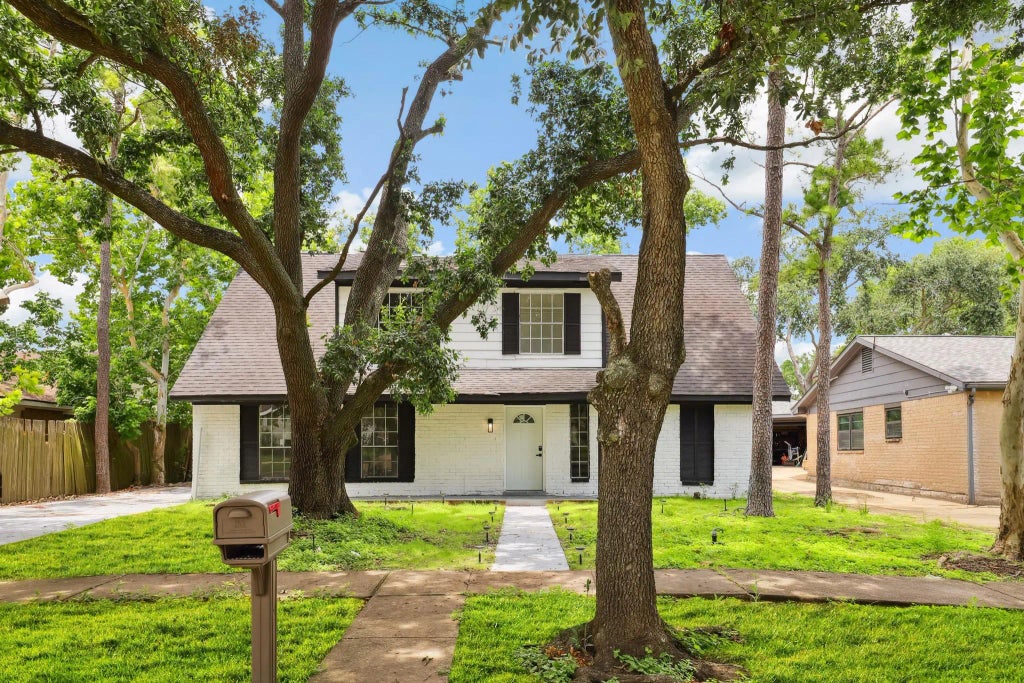 10007 Sagedowne Lane, Houston