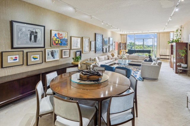 121 N Post Oak Lane 705, Houston