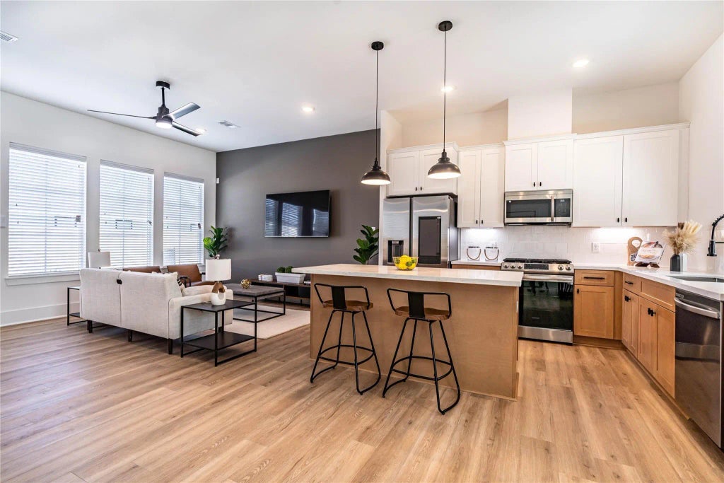 5710 Barbara Rose Lane, Houston