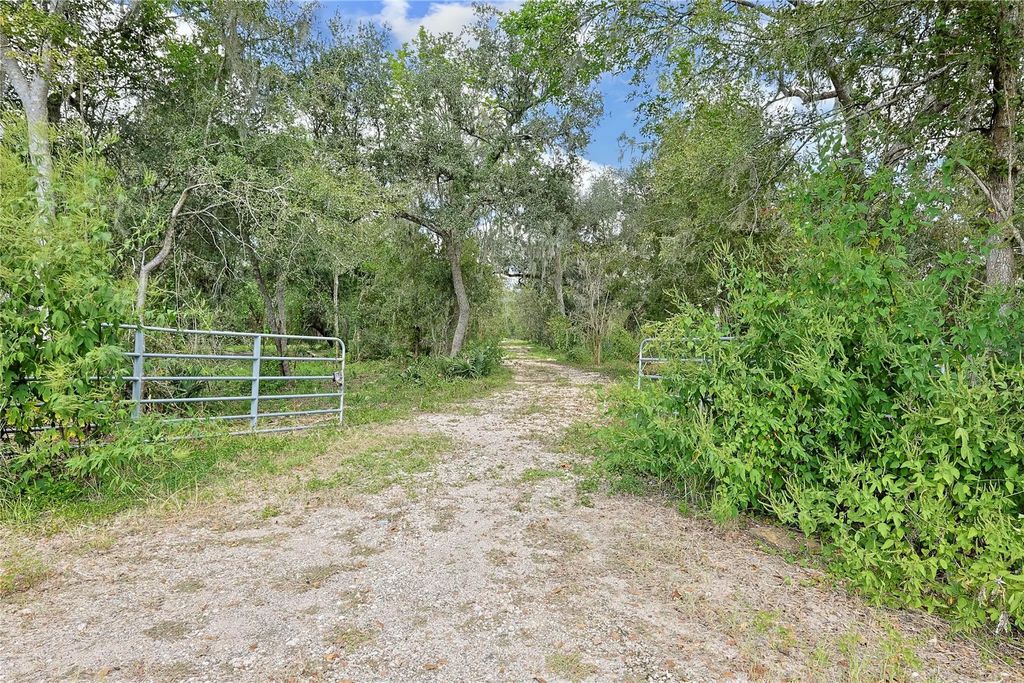 6306 County Road 244, Brazoria